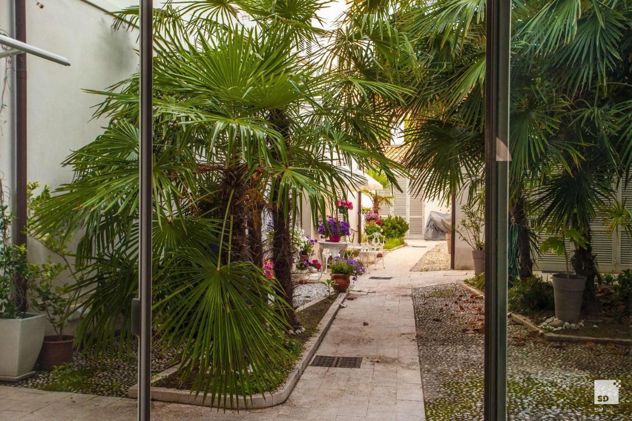 Appartamenti Resort Roma 6.3 E Resort I Banchieri Rávena Exterior foto