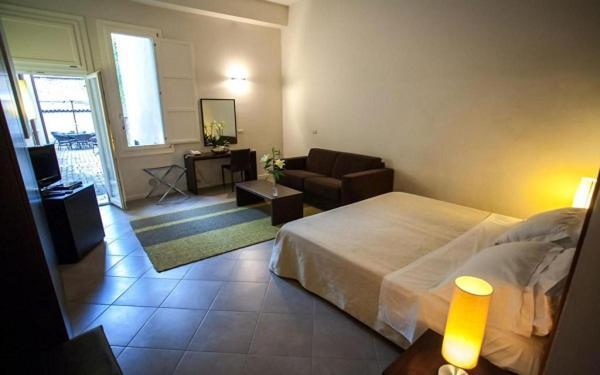 Appartamenti Resort Roma 6.3 E Resort I Banchieri Rávena Exterior foto